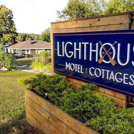 Lighthouse Motel And Cottages 브릿지워터 외부 사진