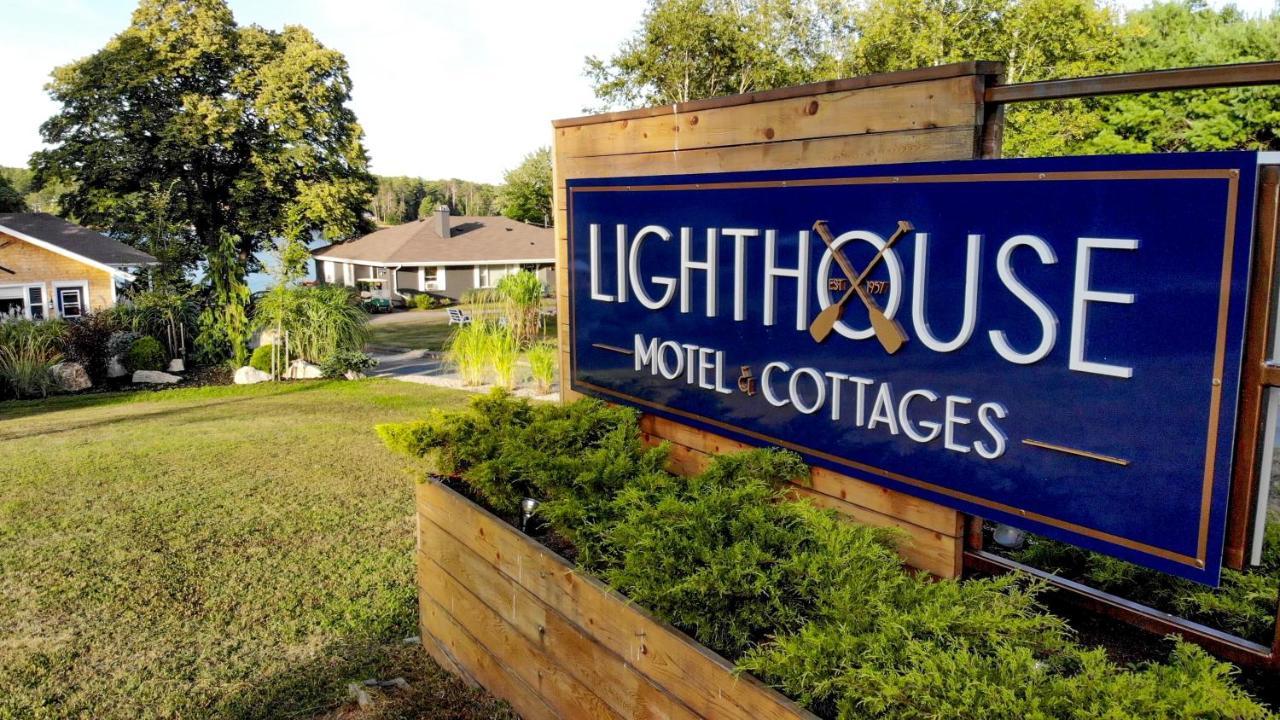 Lighthouse Motel And Cottages 브릿지워터 외부 사진
