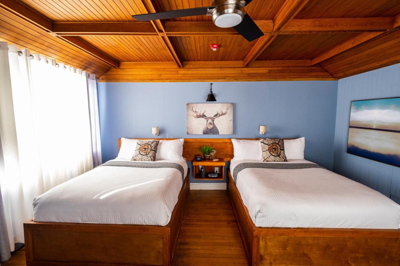 Lighthouse Motel And Cottages 브릿지워터 외부 사진