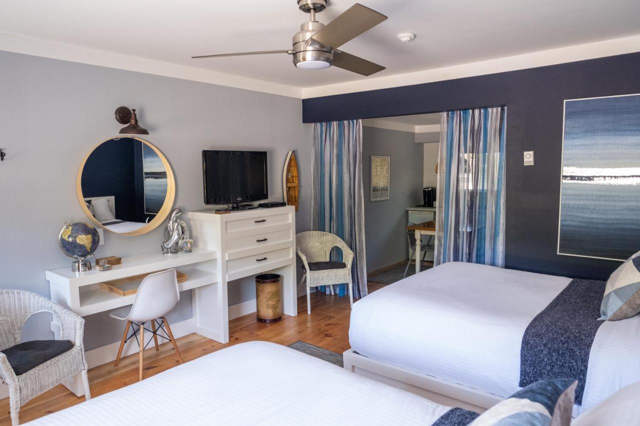 Lighthouse Motel And Cottages 브릿지워터 외부 사진