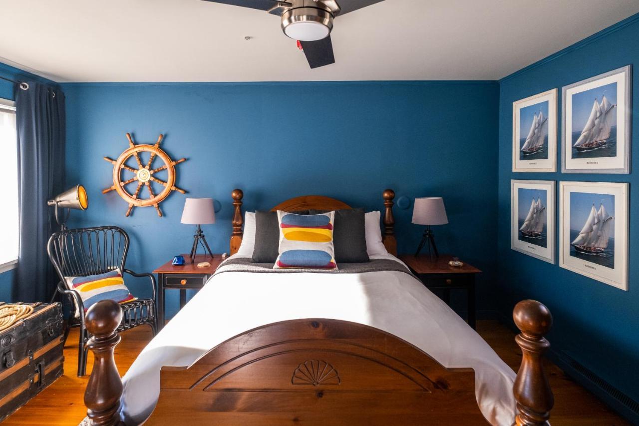 Lighthouse Motel And Cottages 브릿지워터 외부 사진