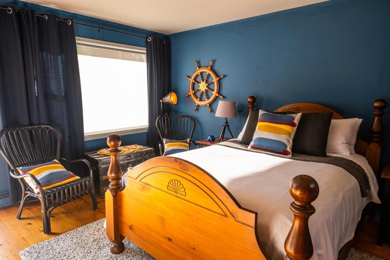 Lighthouse Motel And Cottages 브릿지워터 외부 사진